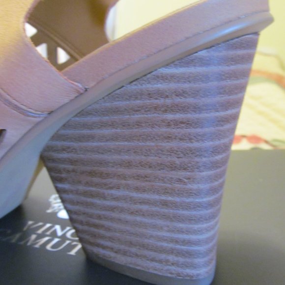 New Vince Camuto nubuck heeled sandals Deverly - Picture 12 of 15